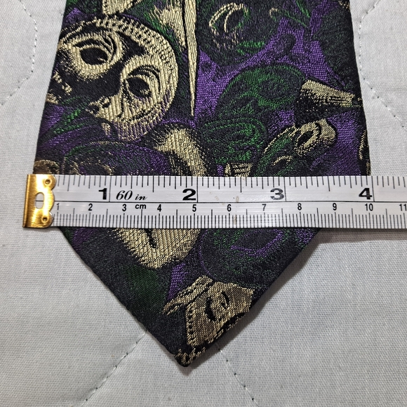 Wembley 💯 Silk Designer Necktie 4"x59" Abstract Multi-colored Purple/Green/Gold - Picture 8 of 9